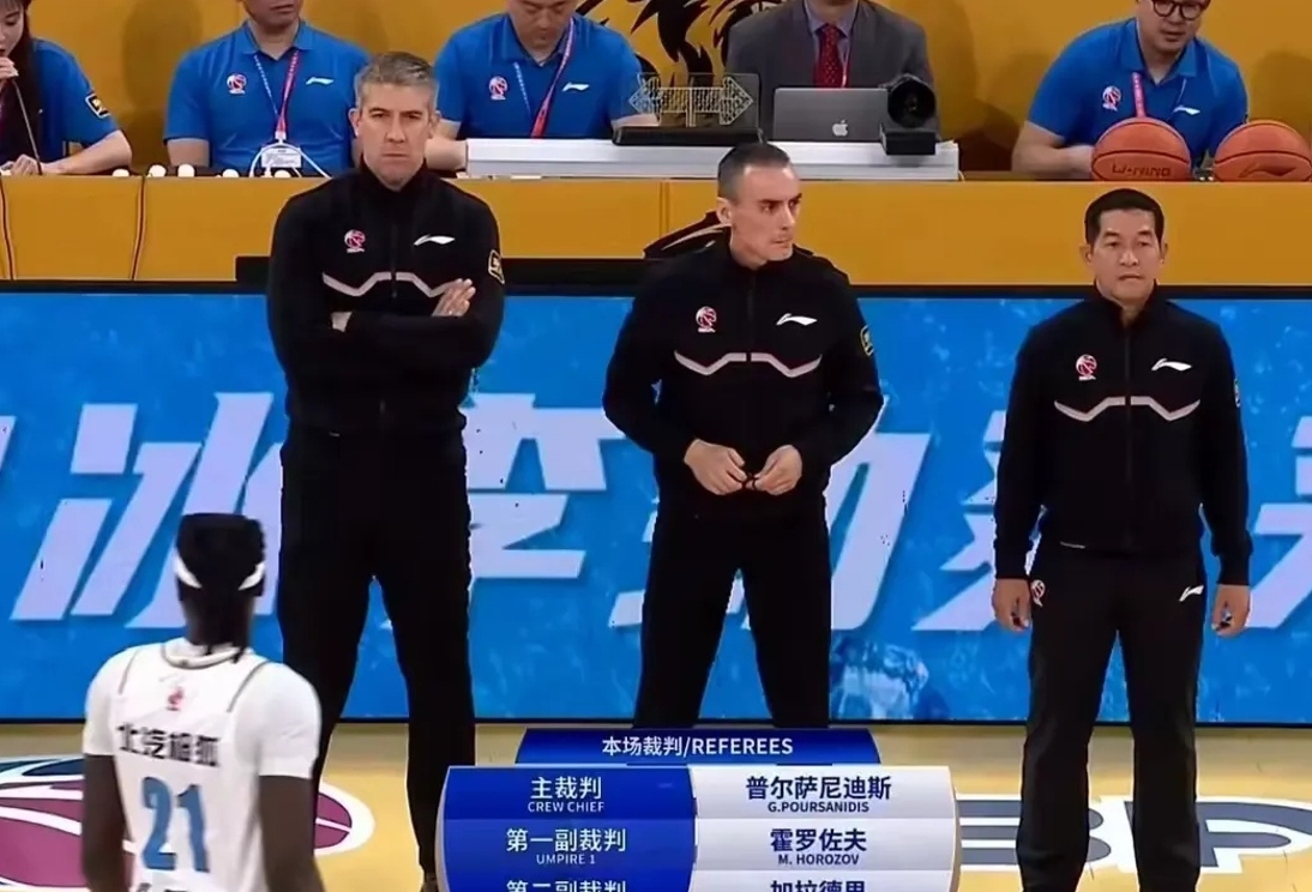 包含领先优势明显首场状态出色,篮网观众沸腾!,Karsa重返赛场引发球迷热议的词条-爱游戏App